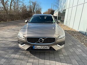 Volvo  T5 INSCRIPTION+ACC+BLIS+LEDER+NAVI+AHK+ALU