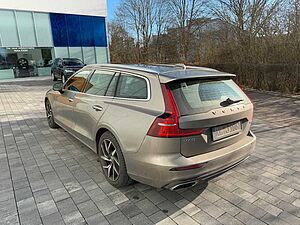 Volvo  T5 INSCRIPTION+ACC+BLIS+LEDER+NAVI+AHK+ALU