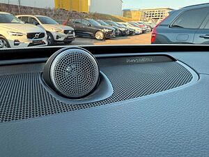 Volvo  INSCRIPTION +BEL. SITZE+B&W+MASSAGE+PANO