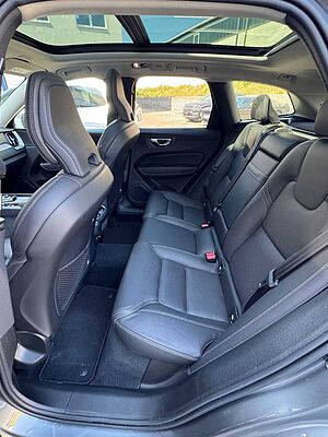 Volvo  B5 AWD INSCRIPTION+PANO+STANDHZG+HUD+MASSAG