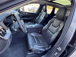 Volvo  B5 AWD INSCRIPTION+PANO+STANDHZG+HUD+MASSAG