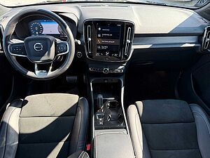 Volvo  B4 R-DESIGN+NAVI+ALCANTARA+EL. SITZE+CAM+PDC