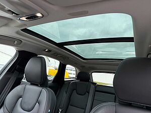 Volvo  T8 AWD INSCRIPTION+NAVI+LEDER+ACC+BLIS++