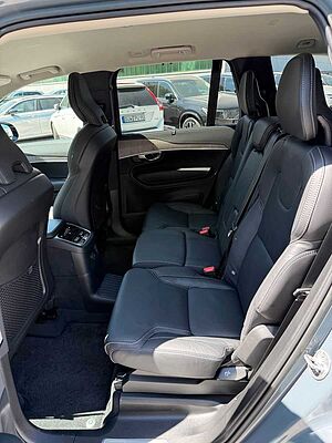Volvo  T8 AWD PLUS DARK+7SITZE+360°CAM+22'ALU++