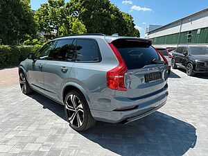 Volvo  T8 AWD PLUS DARK+7SITZE+360°CAM+22'ALU++