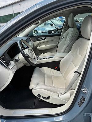 Volvo  T8 INSCRIPTION PHEV +LED+PANO+BEL. SITZE+AHK
