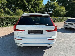 Volvo  T6 AWD+INSCR. EXPR+AHK+20'+UNFALLFREI+PRIVAC