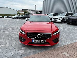 Volvo  D5 AWD R-DESIGN+HUD+PANO+STANDHZG+21'+
