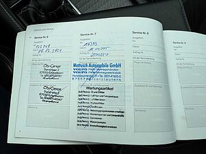 Volvo  D5 AWD R-DESIGN+HUD+PANO+STANDHZG+21'+