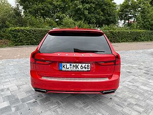 Volvo  D5 AWD R-DESIGN+HUD+PANO+STANDHZG+21'+