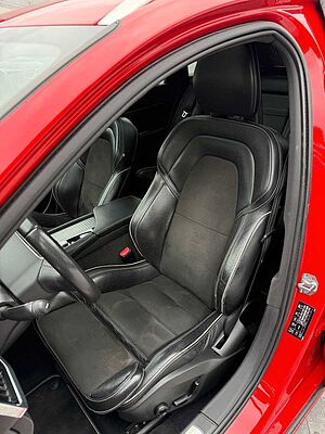 Volvo  D5 AWD R-DESIGN+HUD+PANO+STANDHZG+21'+