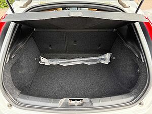 Volvo  CC SUMMUM+ACC+BLIS+CAM+PDC+LEDER+EL. SITZE