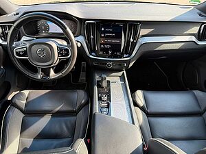Volvo  B4 R-DESIGN+PDC+360°+PDC+LEDER+EL. SITZE++