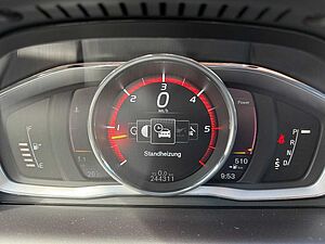 Volvo  D5 AWD INSCRIPTION+VOLLAUSSTATTUNG+AHK+8FAC