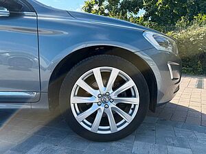 Volvo  D5 AWD INSCRIPTION+VOLLAUSSTATTUNG+AHK+8FAC