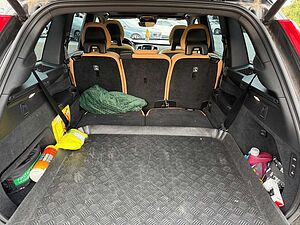 Volvo  D5 AWD INSCRIPTION+VOLLAUSSTATTUNG+WENIG KM