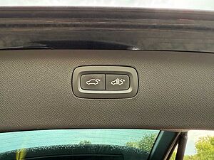 Volvo  D5 AWD INSCRIPTION+VOLLAUSSTATTUNG+WENIG KM