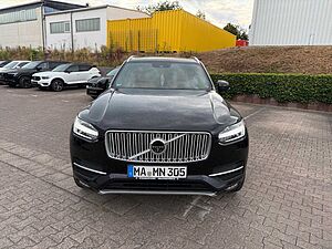 Volvo  D5 AWD INSCRIPTION+VOLLAUSSTATTUNG+WENIG KM