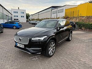 Volvo  D5 AWD INSCRIPTION+VOLLAUSSTATTUNG+WENIG KM