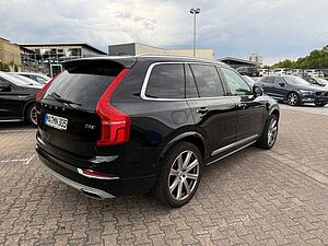 Volvo  D5 AWD INSCRIPTION+VOLLAUSSTATTUNG+WENIG KM