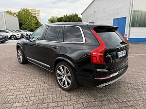 Volvo  D5 AWD INSCRIPTION+VOLLAUSSTATTUNG+WENIG KM