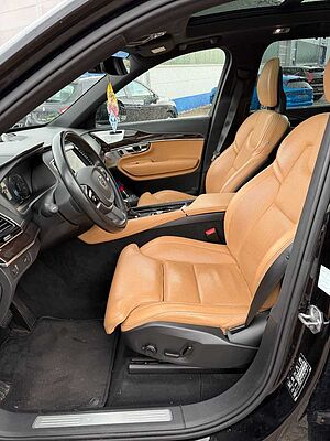 Volvo  D5 AWD INSCRIPTION+VOLLAUSSTATTUNG+WENIG KM