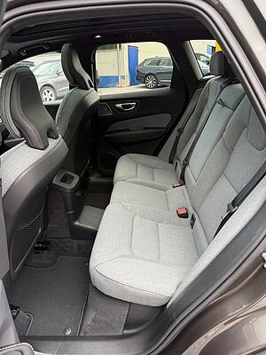Volvo  T8 AWD INSCRIPTION+WOOL+AHK+B&W+PANO+AKUSTI