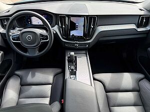 Volvo  PLUS DARK AWD +PANO+STANDHZG+LED+AHK+1.HD
