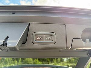 Volvo  PLUS DARK AWD +PANO+STANDHZG+LED+AHK+1.HD