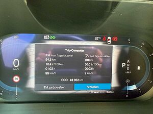 Volvo  PLUS DARK AWD +PANO+STANDHZG+LED+AHK+1.HD