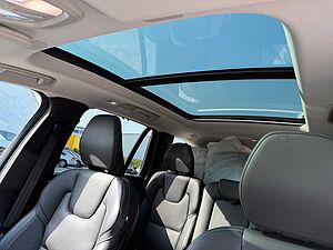Volvo  T8 AWD PLUS DARK+AHK+CAM+PANO+BEL. SITZE+HK+
