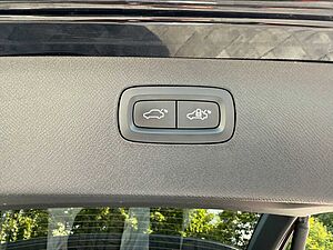 Volvo  T8 AWD PLUS DARK+AHK+CAM+PANO+BEL. SITZE+HK+