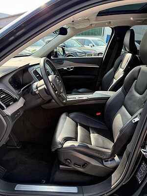 Volvo  T8 AWD PLUS DARK+AHK+CAM+PANO+BEL. SITZE+HK+