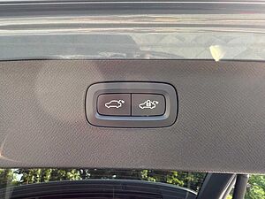 Volvo  T8 PHEV AWD AHK+LEDER+LED+7-SITZER+GOOGLE