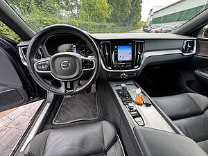 Volvo  R DESIGN +360+19'+NAVI+EL. SITZ+LED+DAB