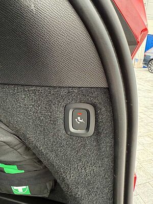 Volvo  B5 DIESEL PLUS BRIGHT+HARMAN+360°+PANO+AHK+