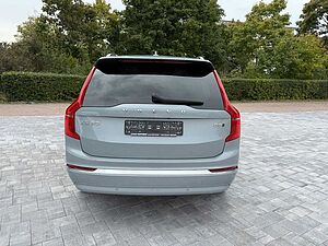 Volvo  B5 DIESEL PLUS BRIGHT+HARMAN+360°+PANO+AHK+