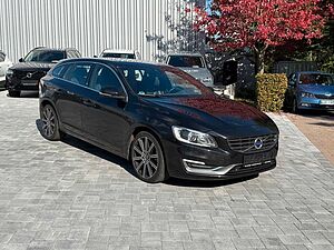 Volvo  D5 SUMMUM+LEDER+EL. SITZE+ACC+PANO