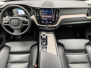 Volvo  T8 INSCRIPTION+INTELLISAFE+HARMAN+PANO+20'