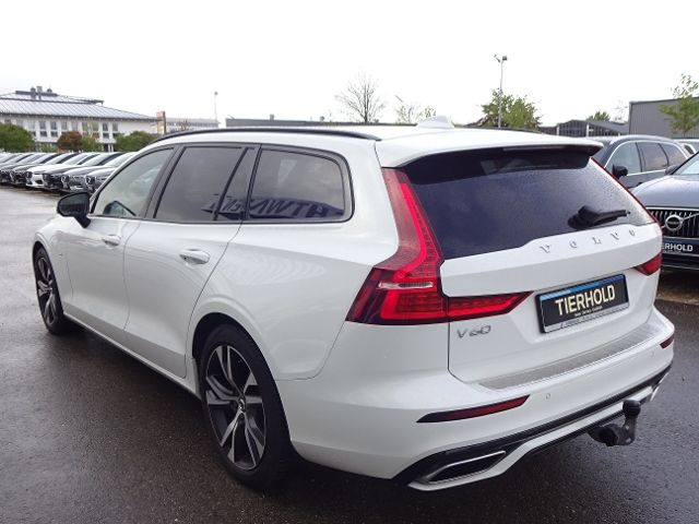 Volvo  T8 R Design Plug-In AWD AHK HUD ACC PANO