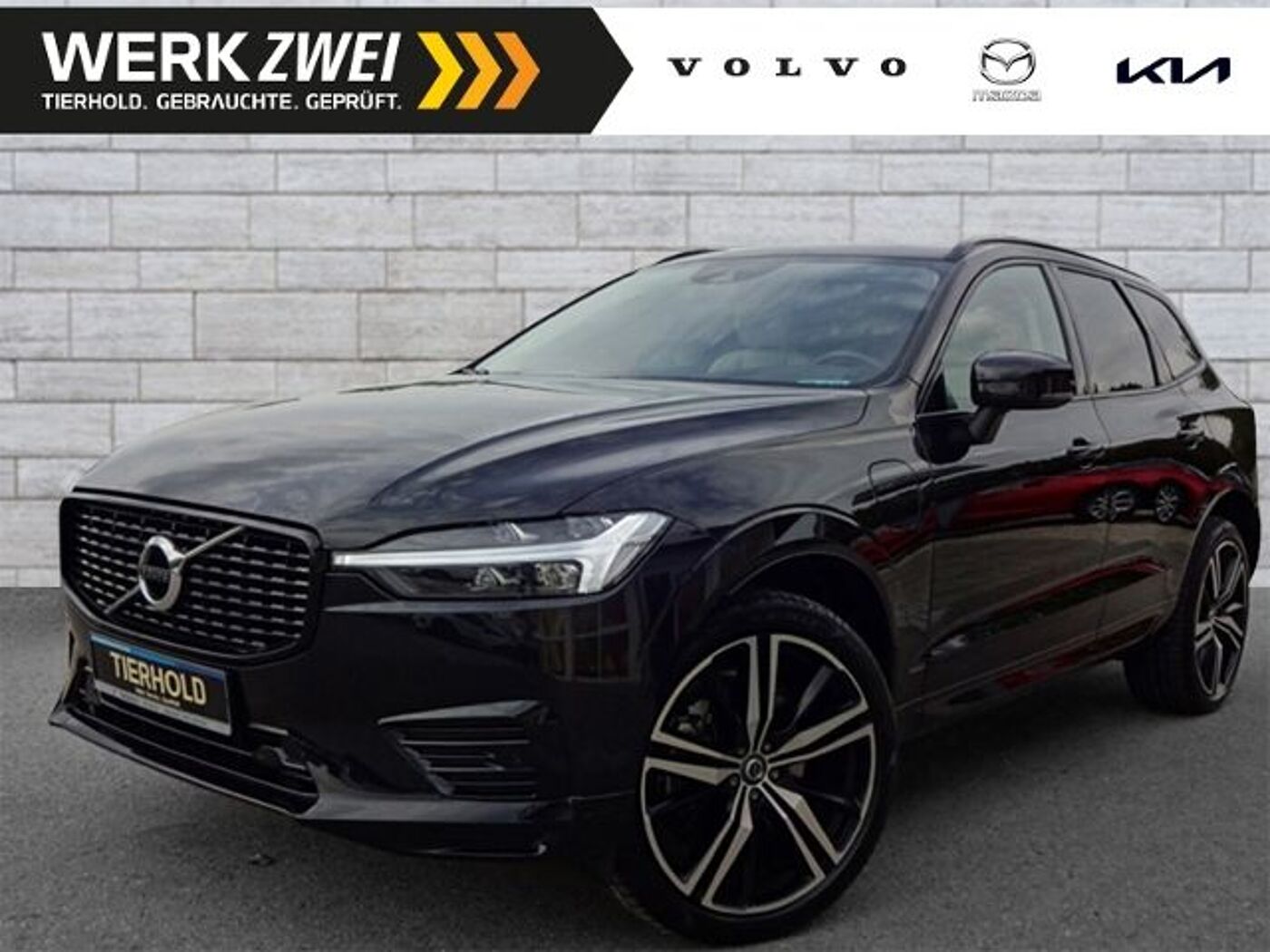 Volvo  T6 R Design Plug-In AHK PANO ACC BLIS 21'