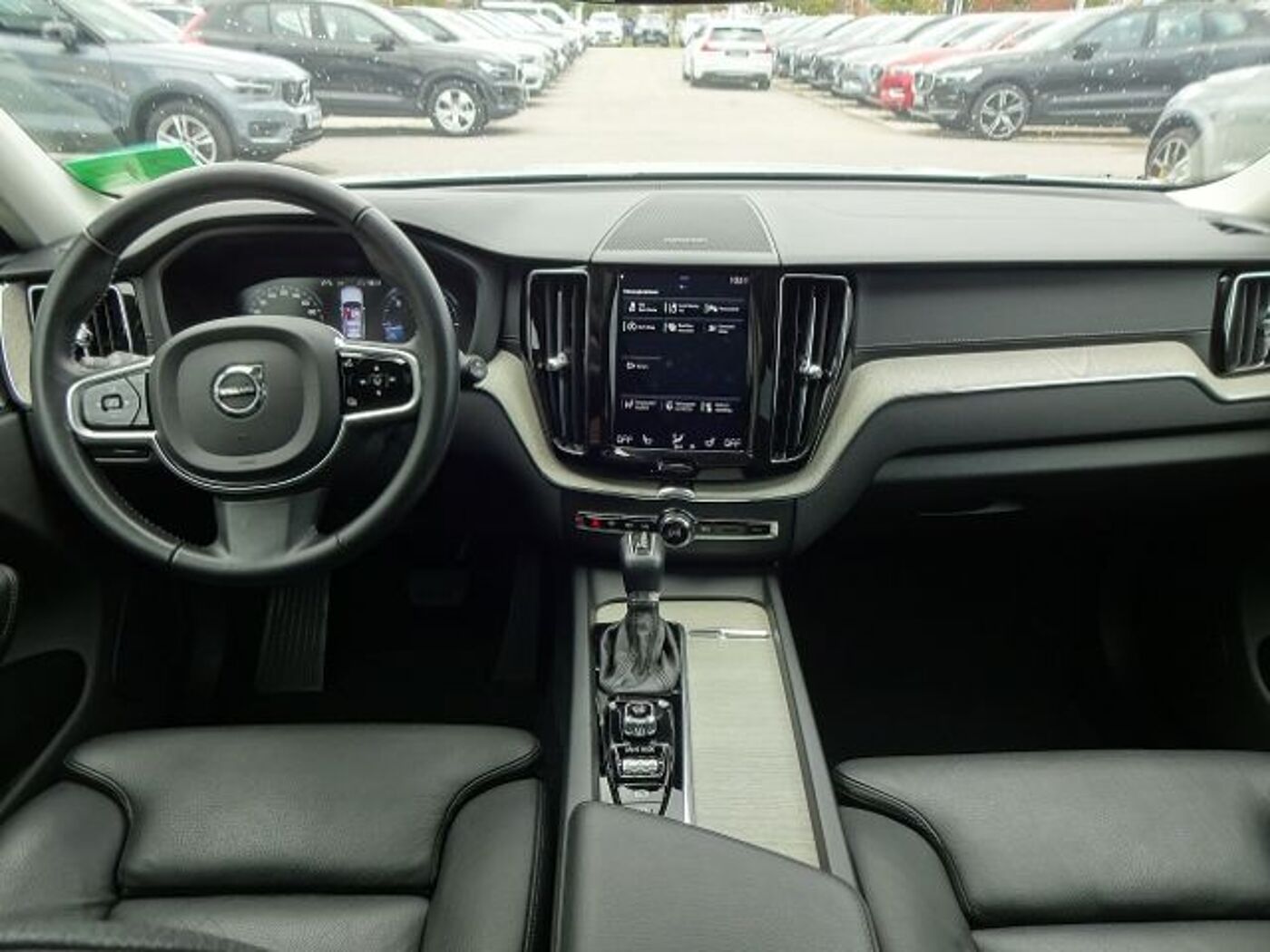 Volvo  D4 Inscription AWD AHK PANO Navi 19'