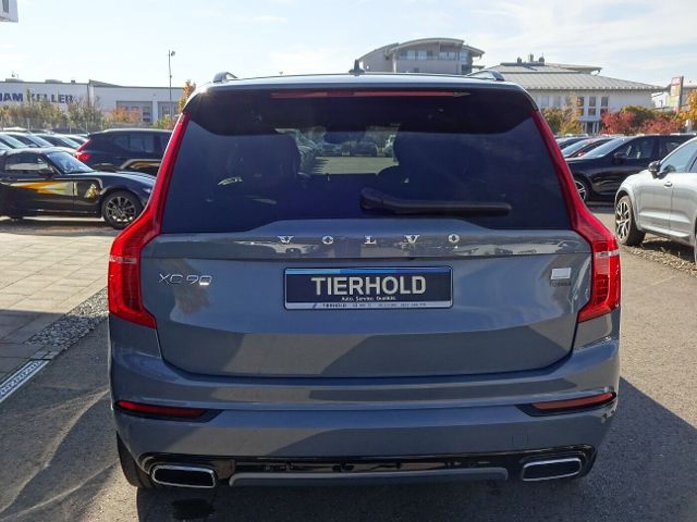 Volvo  T8 R Design Plug-In AWD ACC HUD PANO 360°