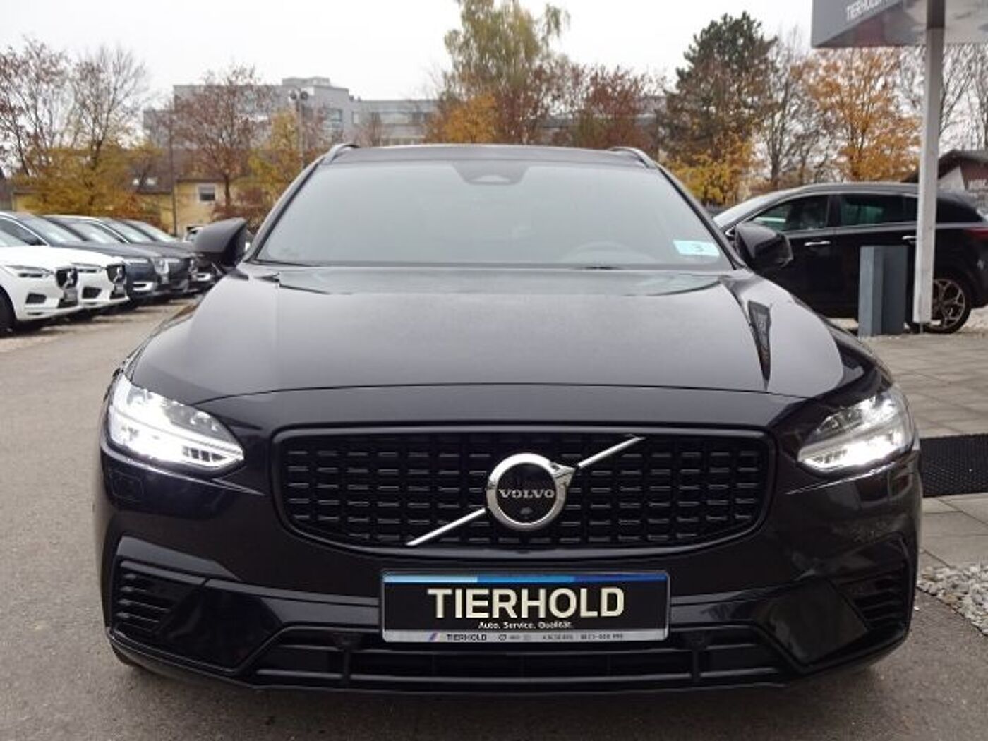 Volvo  T6 R Design Plug-In AWD ACC HUD PANO 360°