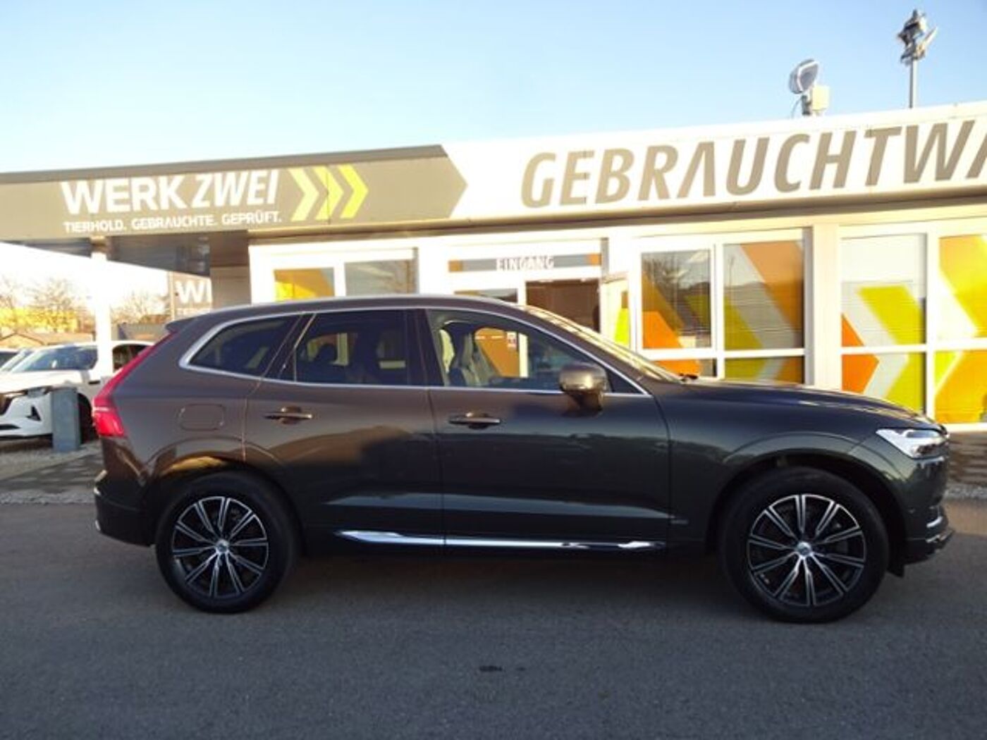 Volvo  T6 Inscription Plug-In AWD AHK ACC HUD PANO