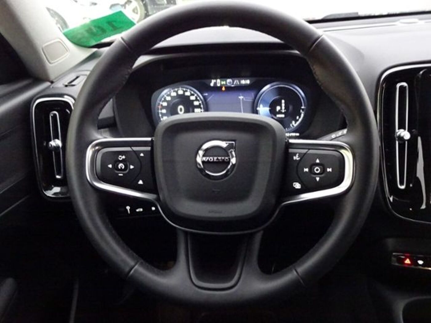 Volvo  T4 Inscription Plug-In 2WD AHK ACC Navi 18'