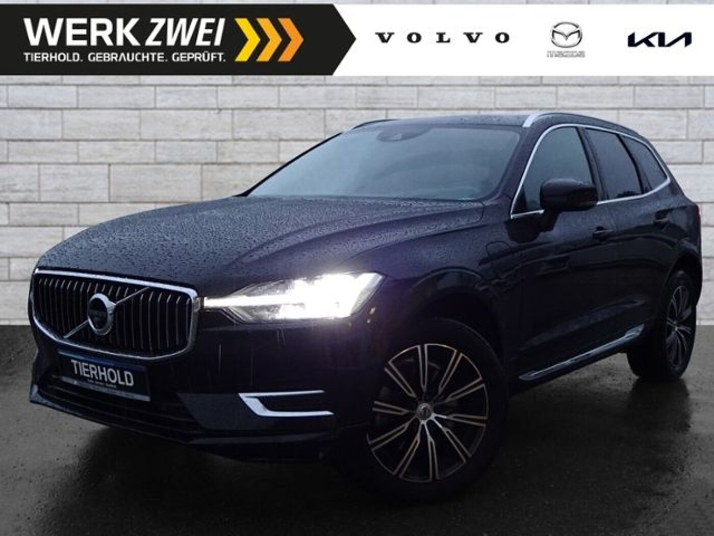 Volvo  T6 Inscription Plug-In AWD ACC HUD PANO