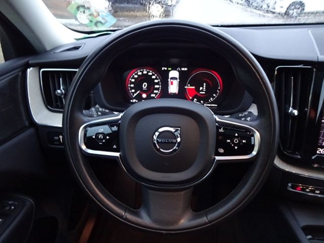 Volvo  T6 Inscription Plug-In AWD ACC HUD PANO