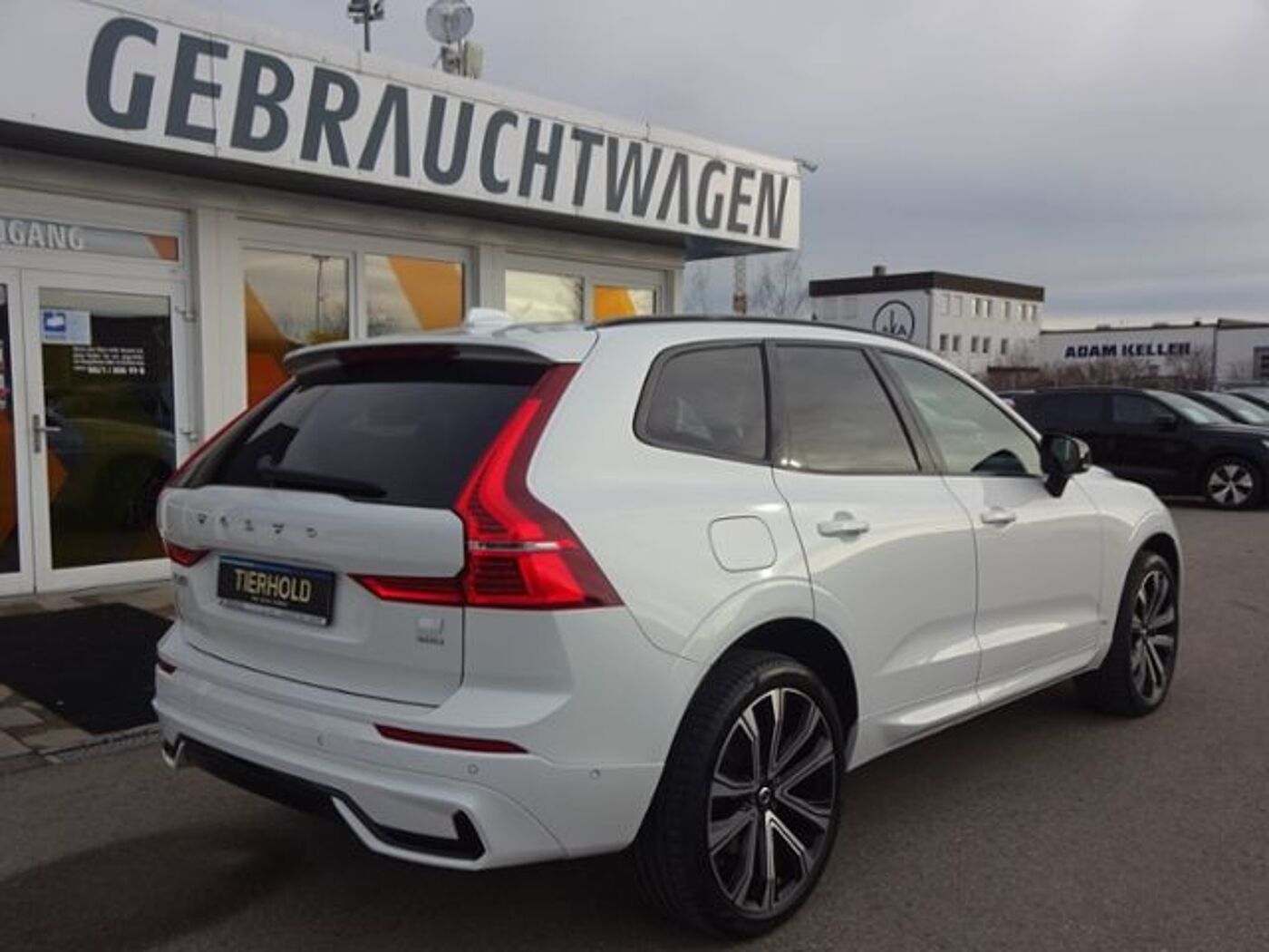 Volvo  T6 R Design Plug-In AWD PANO HUD ACC Google