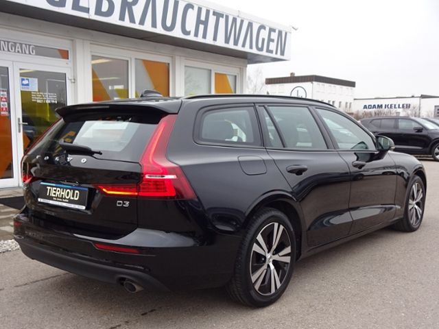 Volvo  D3 Momentum BLIS NAVI ALLWETTERREIFEN